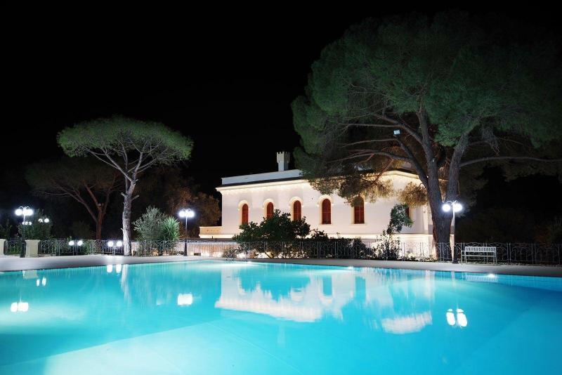 Le Scuderie Di Villa Ravenna Sannicola Kültér fotó